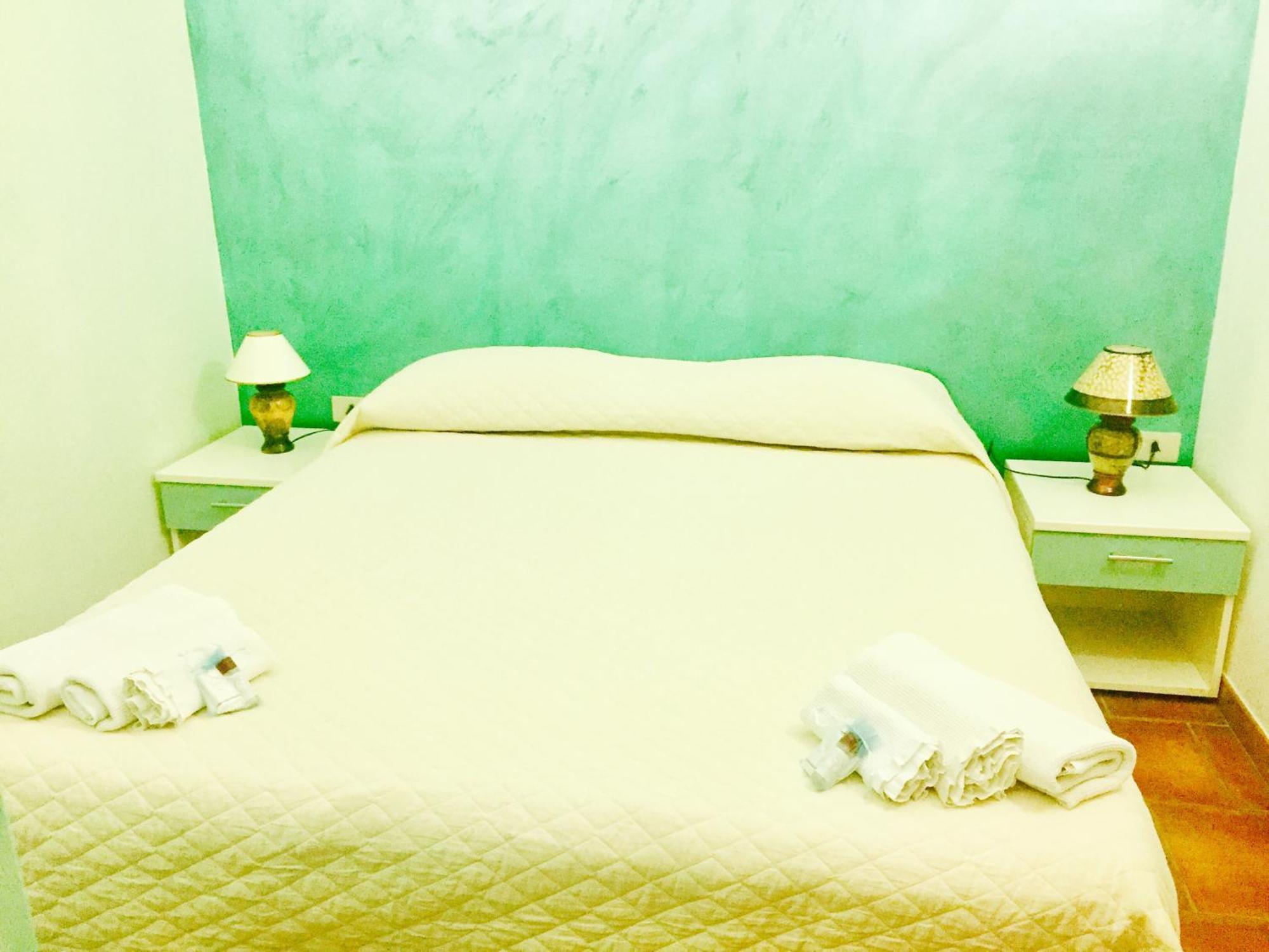 Ambrosia Hostel Alessandria del Carretto Ngoại thất bức ảnh